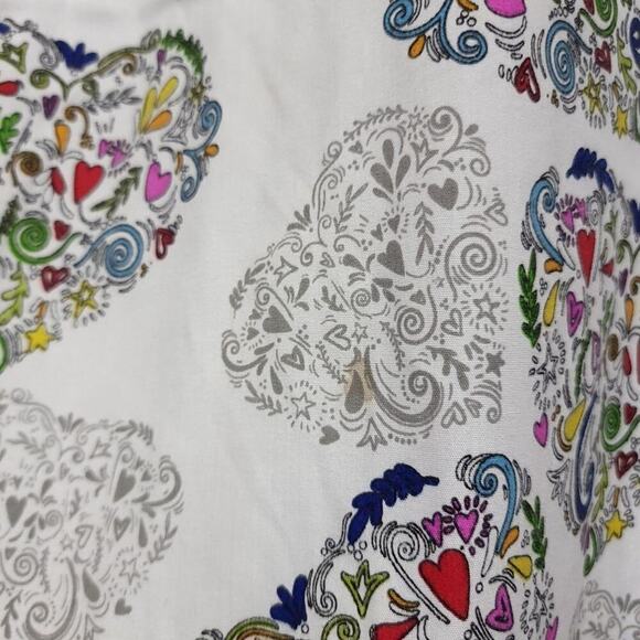 Divine Scrub Top Size 2x Jdm Scrubs Nurse Nursing Shirt Top Work White Hearts   - Picture 3 of 12